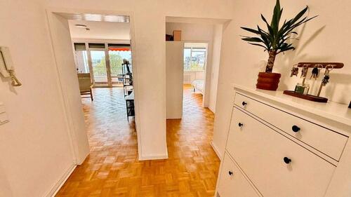 Foto - Lörick-Helle 2. Zimmer Wohnung im 7. OG mit Balkon
