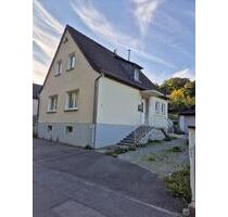 Kleines, freistehendes Einfamilienhaus in Kall-Urft