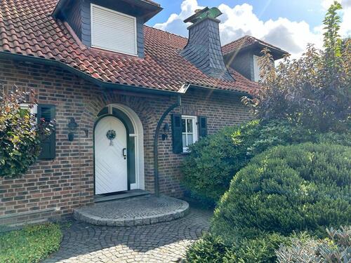 Foto - Gehobenes freistehendes Haus mit großem Garten in ruhiger Lage