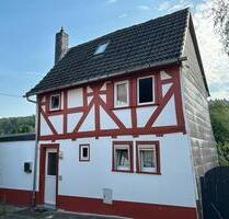 Fachwerkhäuschen zu verkaufen - 175.000,00 EUR Kaufpreis, ca.  70,00 m² in Biebertal (PLZ: 35444)