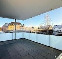 Helle 125 m² Wohnung mit Balkon, Aufzug, Stellplatz in Rottweil