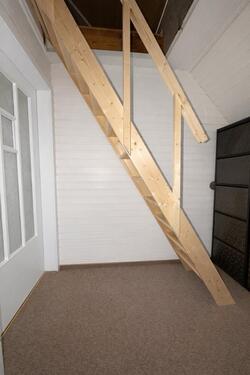 Foto - Gemütliche 2-Zimmer Dachgeschosswohnung mit Bad (ca. 30 m²)