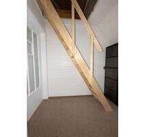 Gemütliche 2-Zimmer Dachgeschosswohnung mit Bad (ca. 30 m²) - Aßlar