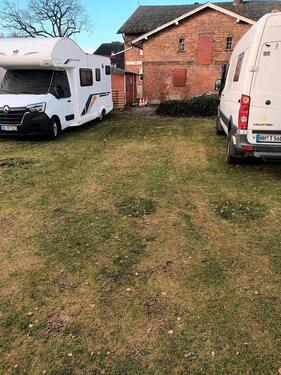 Foto - Stellplatz für Wohnmobile und Wohnwagen