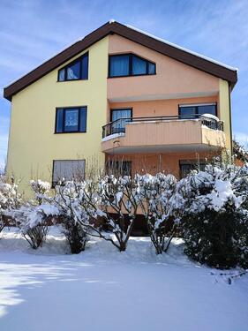 Foto - 3 Zi. Etagenwohnung mit Balkon und Einbauküche in Volkach