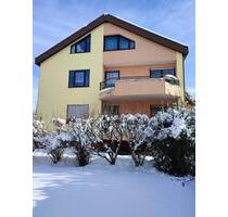 3 Zi. Etagenwohnung mit Balkon und Einbauküche in Volkach