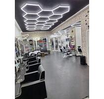 Moderner Friseursalon zur Mitnutzung – 80qm – inkl. Meister - Schwalbach am Taunus