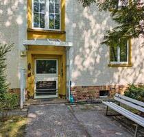 Modern geschnittene und große 4 ZKB mit Balkon im EG eines 4-Familienhauses - Jänschwalde Kolonie