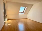 Foto - 3-Zimmer-Wohnung mit schöner Aussicht, Terrasse & TG - von privat