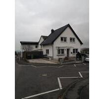 Wunderschön modernisierte 3-Zimmer-Wohnung mit Terrasse & 2 Stell - Königswinter