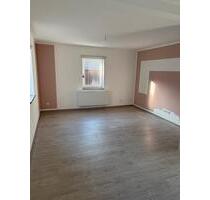 Wohnung Haus - 1.350,00&nbsp;EUR Kaltmiete, ca.&nbsp; 140,00&nbsp;m&sup2; in Pyrbaum (PLZ: 90602)