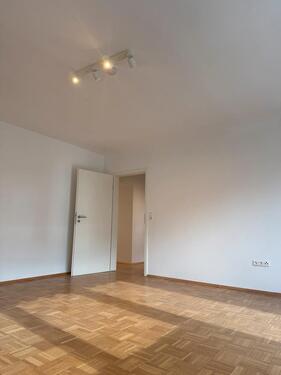 Foto - Modernisierte Traumwohnung mit 2 Balkonen und Garage