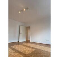 Modernisierte Traumwohnung mit 2 Balkonen und Garage - Würzburg Sanderau