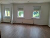 Foto - 3 Raumwohnung frisch renoviert - 590,00&nbsp;EUR Kaltmiete, ca.&nbsp; 74,00&nbsp;m&sup2;