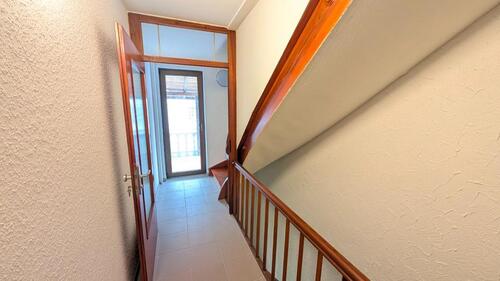 Foto - 3 - Zimmer DG Wohnung modernisiert in Dorfprozelten