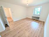 Foto - **Renovierte Wohnung mit modernem Tageslichtbad gewünscht? Dann zugreifen!**