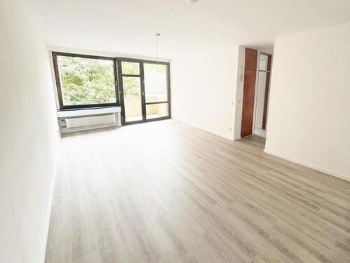 Foto - Renovierte Wohnung mit Dachterrasse, Garten und Tiefgarage direkt am Schlosspark Strünkede