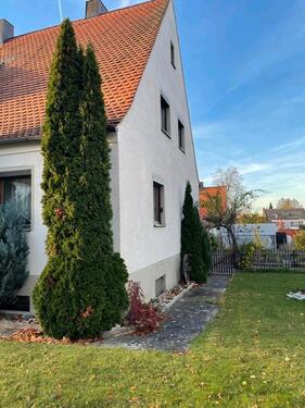 Foto - Zweifamilien-Reiheneckhaus - 299.000,00 EUR Kaufpreis,