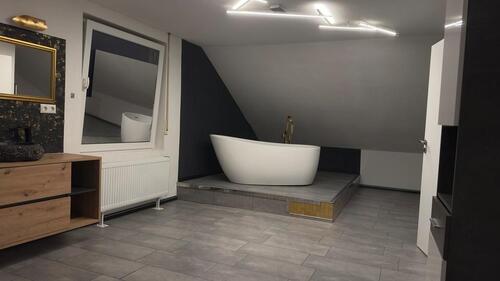 Foto - Dachgeschoss 2 Zimmer - 920,00 EUR Kaltmiete,