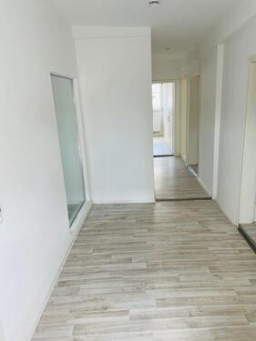 Foto - Charmante 2-Zimmer-Wohnung mit großer Dachterrasse und Blick auf
