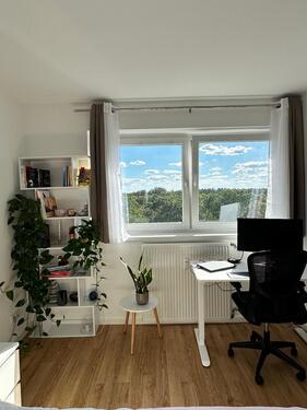 Foto - Helle, möblierte 1-Zimmer-Wohnung mit Küche bis FEB 2026