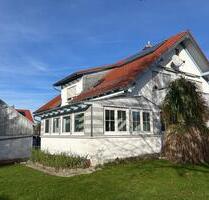 Zweifamilienhaus mit großem nicht einsehbaren Garten - Buch