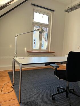 Foto - 3-4 Büroräume im charmanten Altbau zur Untermiete 50-60m²