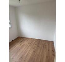 WG-Zimmer ab sofort 320-350 € kalt (16-19 m²) Wohnung 140 m² - Wadern