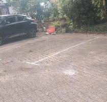 Parkplätze Nähe Schalker Arens, eingezäunt und videoüberwacht - Gelsenkirchen Buer