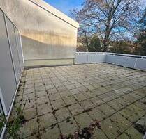 Ruhige Wohnung mit großer Dachterrasse - Frisch saniert - Düsseldorf Stadtbezirk 9