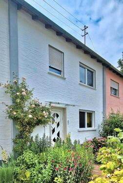 Foto - Gepflegtes Reihenmittelhaus mit großer Terasse - provisionsfrei