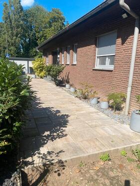 Foto - Einfamilienhaus mit großem Grundstück