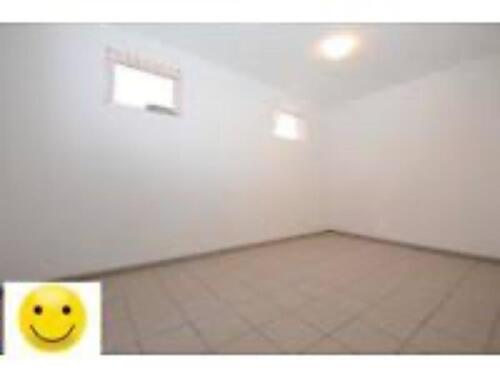 Foto - L327, Lagerraum, Self-Storage, Selbstlager, Frachtraum, Möbel, haus, Wohnung einlagern