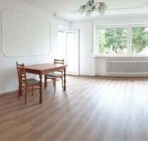 Modernisierte 3‑Zi.-Wohnung mit Balkon, Keller & Stellplatz - Ingolstadt Friedrichshofen-Hollerstauden