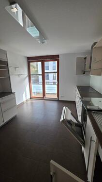 Foto - Attraktive 3-Zimmer-Wohnung mit Balkon, Einbauküche und Gäste-WC