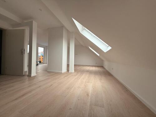 Foto - Exklusive Dachgeschosswohnung mit zwei Balkonen – Erstbezug nach