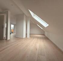 Exklusive Dachgeschosswohnung mit zwei Balkonen – Erstbezug nach - Nürnberg Gärten bei Wöhrd