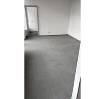 Geeignet für Büro und Imbiss - 870,00&nbsp;EUR Kaltmiete, ca.&nbsp; 45,00&nbsp;m&sup2; in Löhne (PLZ: 32584)