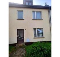 Haus zu verkaufen - 78.500,00&nbsp;EUR Kaufpreis, ca.&nbsp; 210,00&nbsp;m&sup2; in Weißenfels (PLZ: 06667)