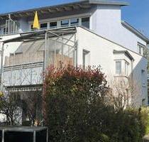 Sonnige 3-Zimmer-Wohnung mit Südbalkon und Tiefgarage in Köngen