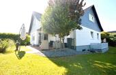 Foto - Modernisiertes Einfamilienhaus mit wunderschönen Garten und Kelle