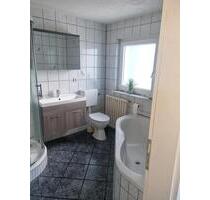 helle 2 Zimmer, Küche, Bad ca 75 m² - Merchweiler