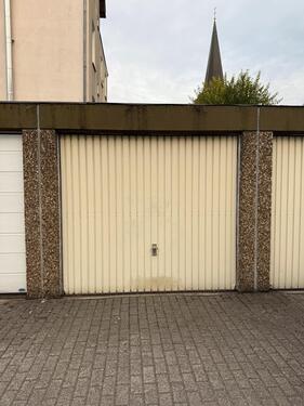 Foto - Garage mit Strom - 125,00 EUR Miete,