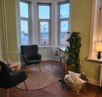 Therapieraum Praxisraum - 150,00&nbsp;EUR Kaltmiete, ca.&nbsp; 25,00&nbsp;m&sup2; in Kiel (PLZ: 24103)