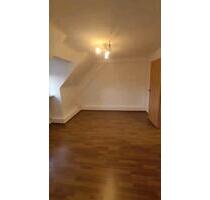 dachwonung - 650,00&nbsp;EUR Kaltmiete, ca.&nbsp; 58,00&nbsp;m&sup2; in Singen (Hohentwiel) (PLZ: 78224)