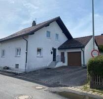 DHH in Ernestgrün - 150.000,00&nbsp;EUR Kaufpreis, ca.&nbsp; 120,00&nbsp;m&sup2; in Bad Neualbenreuth (PLZ: 95698)