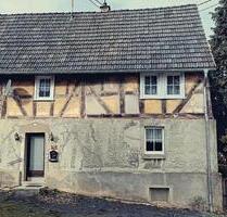 Zentral gelegenes Einfamilienhaus mit Charme und Ausbaupotenzial - Malberg