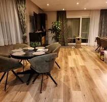 Freistehendes Ein- Zweifamilienhaus mit Garten & Garage – PFrei - Flörsheim am Main