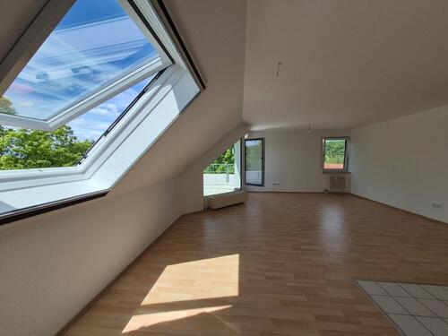 Foto - 2 Zimmer Dachgeschoßwohnung zur Miete in Kirchheim unter Teck