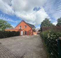 KOMPLETTES DOPPELHAUS | 268,6 m² | 2 HÄUSER | 2 GARAGEN - Twistringen